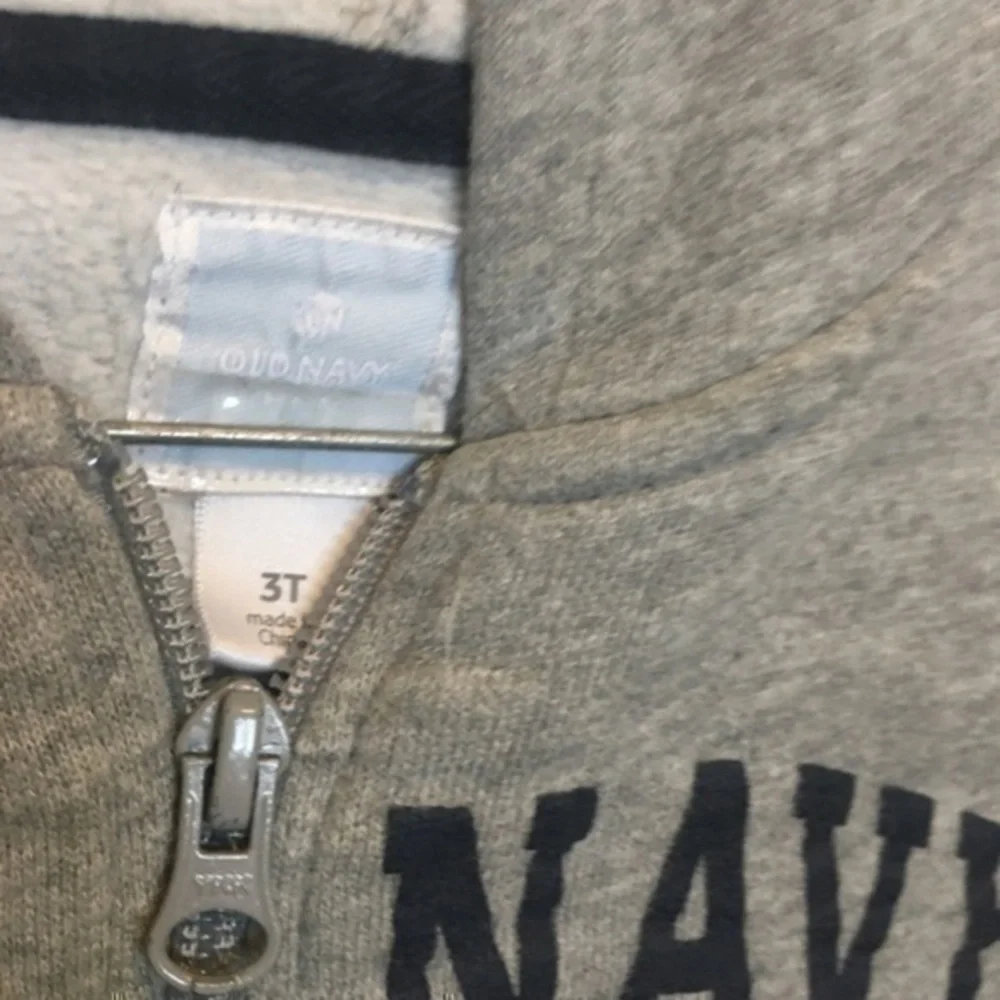 Boys size 3T Old Navy jacket gray navy